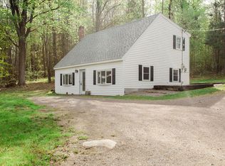7 Upper Oak Point Rd, Winterport, ME 04496
