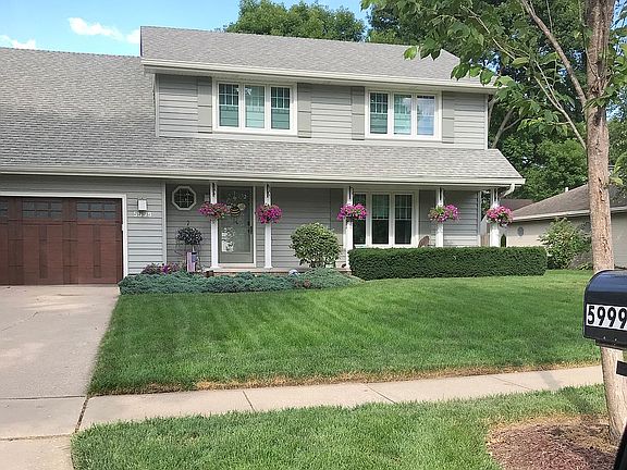3rd image of 5999 N Winwood Dr