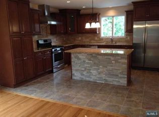 80 Ralph St, Belleville, NJ 07109