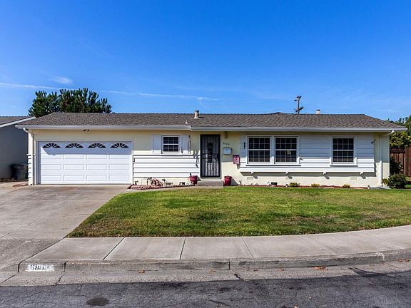3rd image of 6803 Garden Ct
