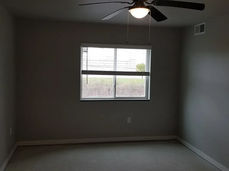 813 S Irish Rd #7 — Photo 9