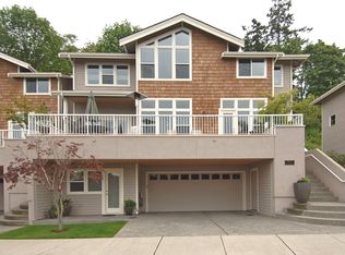 4030 Lake Washington Blvd SE #B-2, Bellevue, WA 98006