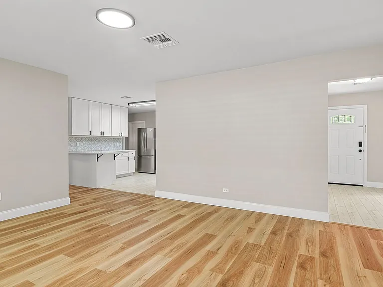 527 Cornwall Rd — Photo 10