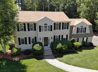 152 Beech St, Bellingham, MA 02038