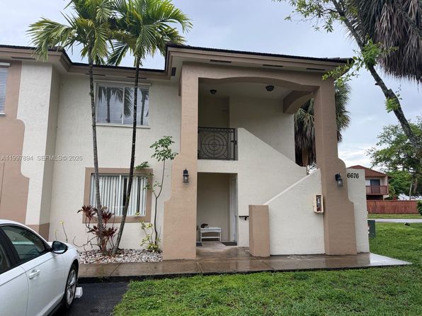 6676 SW 115th Ct APT 402