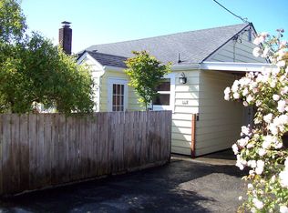 840 7th Ave, Seaside, OR 97138