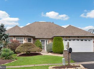 627 Nicole Dr, Southampton, PA