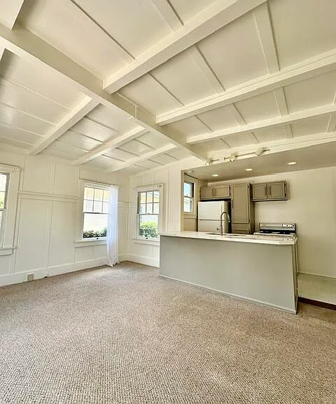 21 E Arrellaga St #B — Photo 2