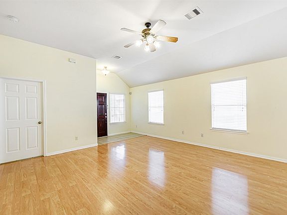 3rd image of 10834 Windfern Lakes St