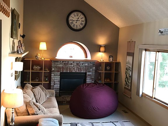 5th image of 2525 Hampstead Dr