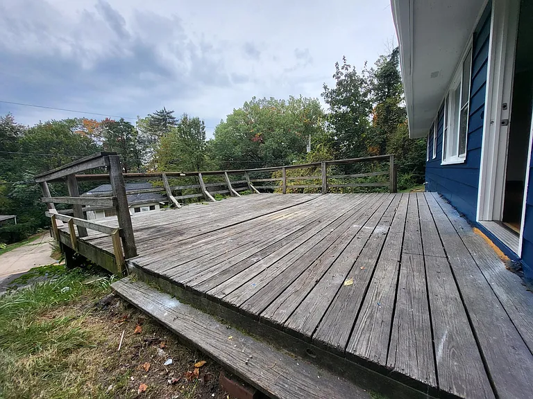 1576 Overlook Dr — Photo 3