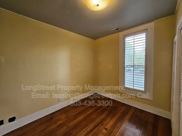 1734 SW Market St — Photo 13