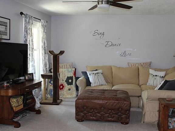 4th image of 6280 Oakhurst Dr