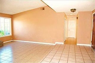 1st image of 2421 Glasgow Dr