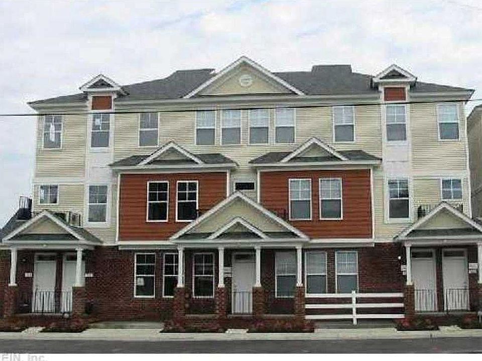 1st image of 806 W Washington St Unit 105