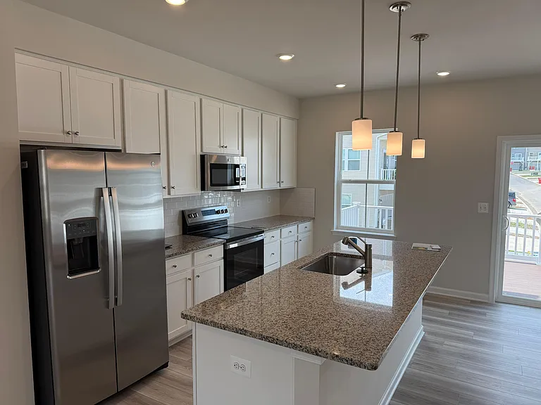 263 Sandy Bottom Cir — Photo 3