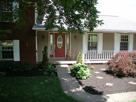 2nd image of 131 Martha Dr