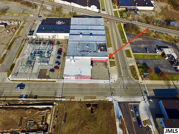 4th image of 206 W Louis Glick Hwy