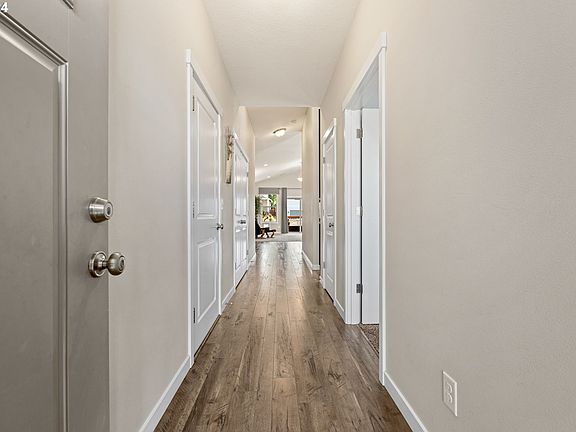 4th image of 6105 NE 57th Ave