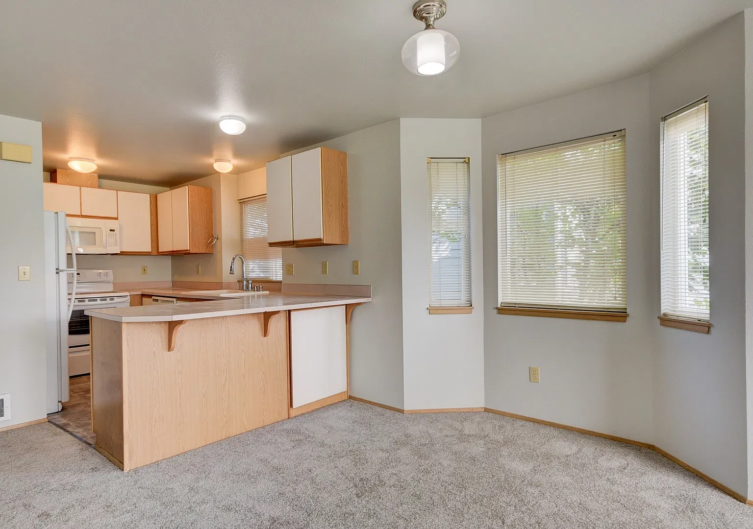 0629-447 NE Ellis Way — Photo 4