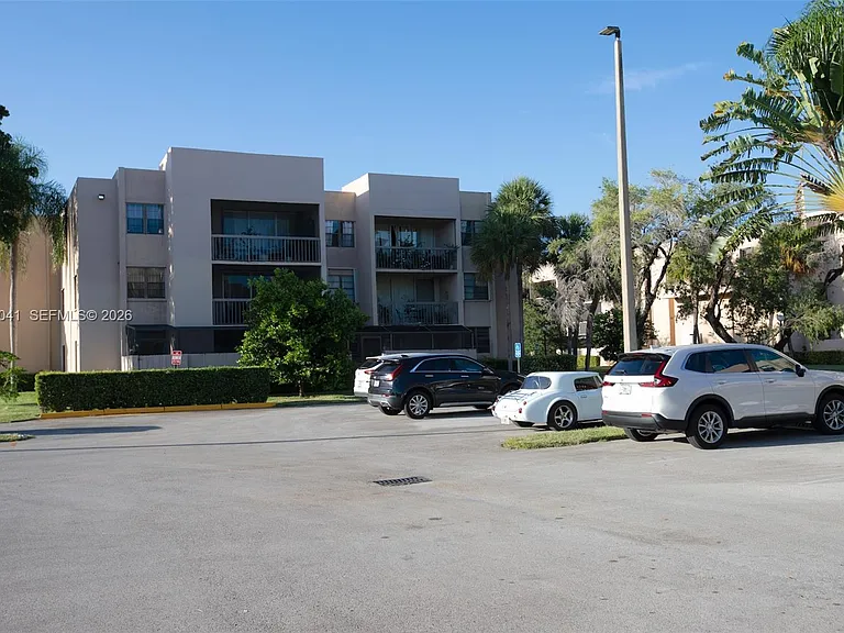 10425 SW 112th Ave #325 — Photo 15