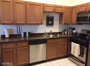 4015 N Milwaukee Ave, Chicago, IL