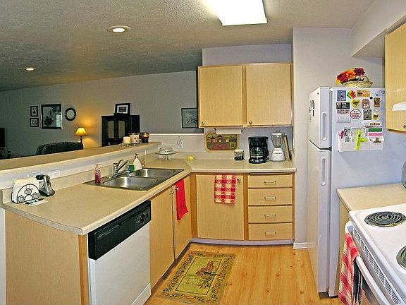 3rd image of 22855 E Country Vista Dr APT 350