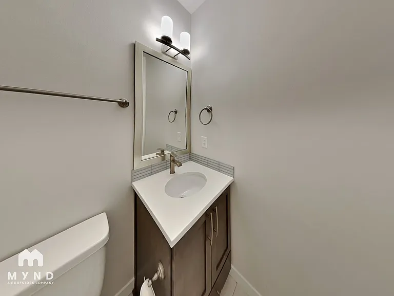 10944 NE 189th St #D — Photo 14
