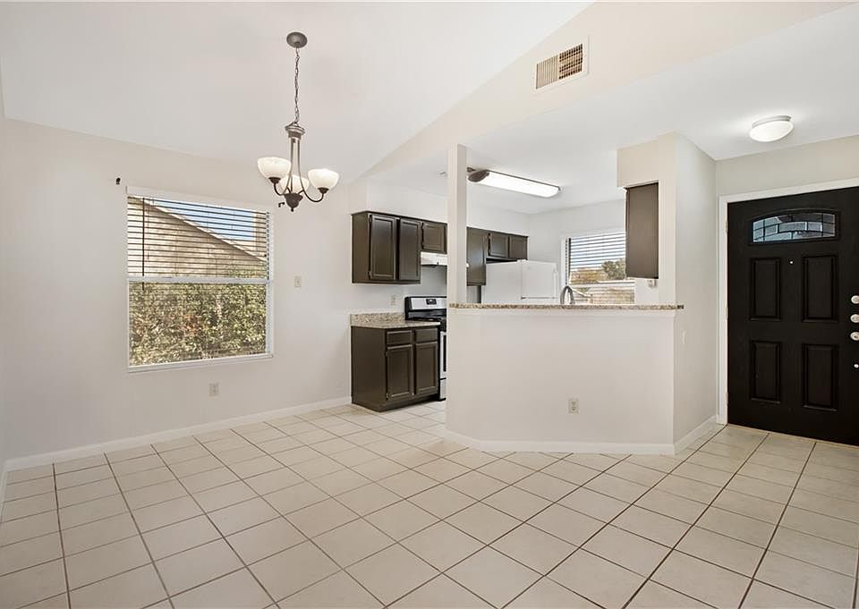 1st image of 1401 Black Cherry Dr
