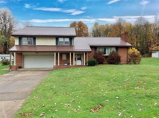 303 Rich View Dr, Darlington, PA
