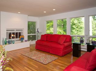 307 Kansas Rd, Rhinebeck, NY 12572