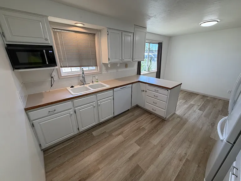 1155 S 5 W — Photo 18