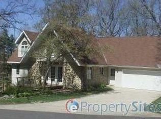 906 Kraak Rd, Marshall, WI 53559