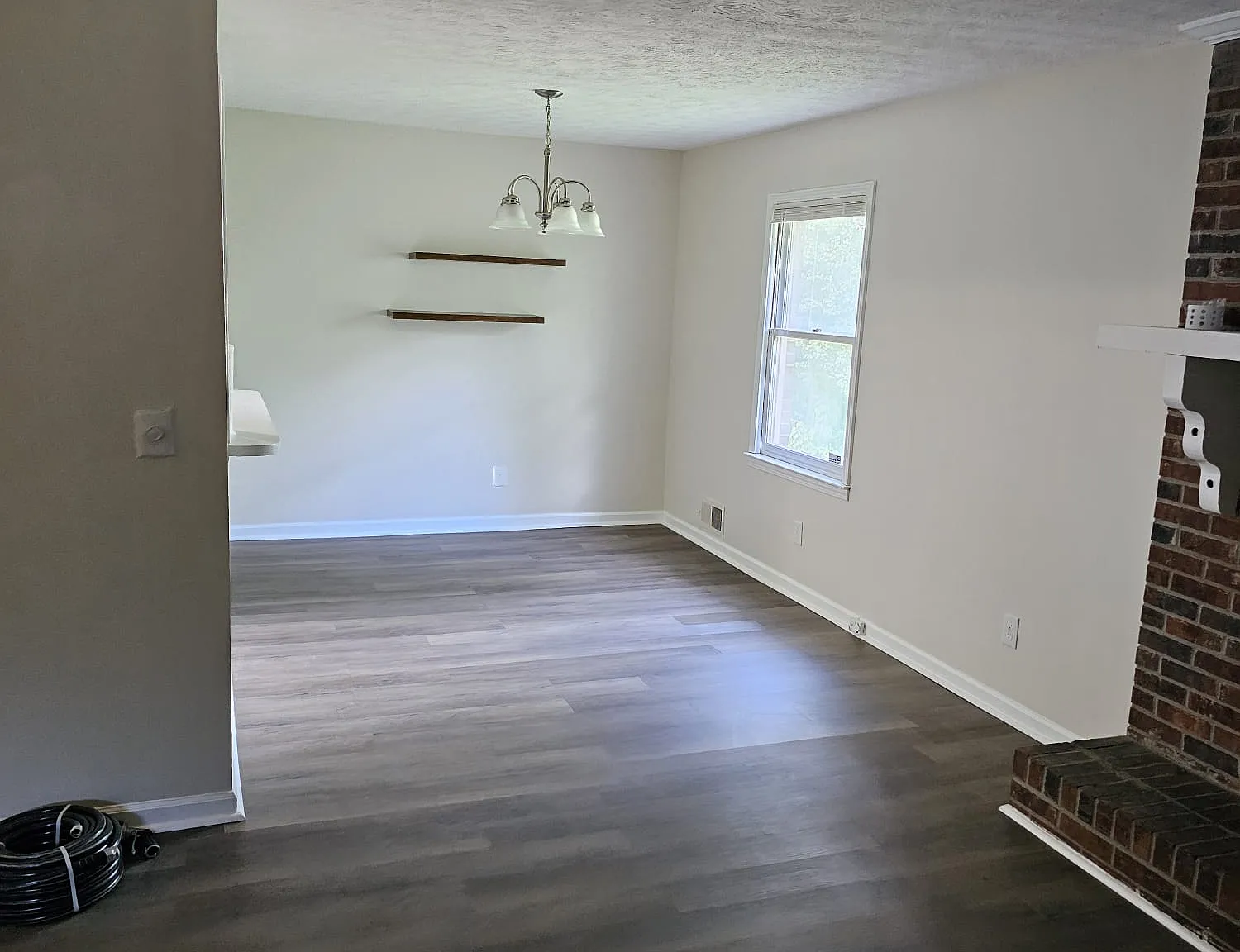 2 bed, 1090 sqft, $1,800 — Photo 4