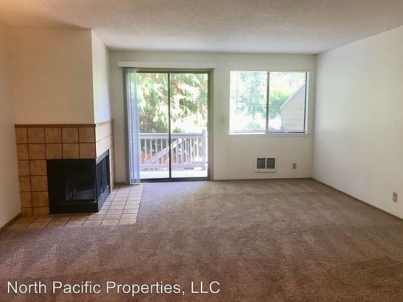5th image of 9655 NE 121st Ln