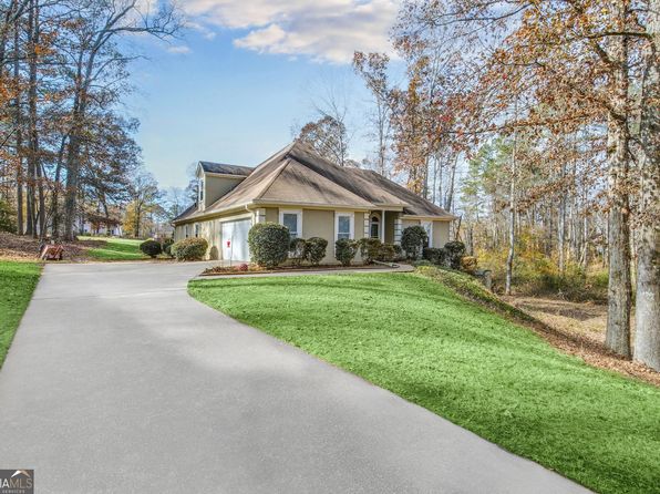 77 Springfield Ct, Newnan, GA 30265