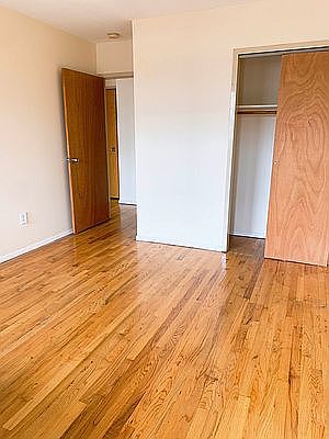 4th image of 30-86 31st St #3FF