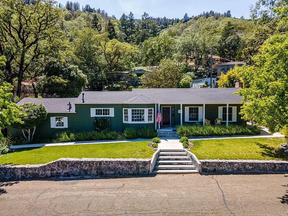 19 Highland Ct, Ukiah, CA 95482 Zillow