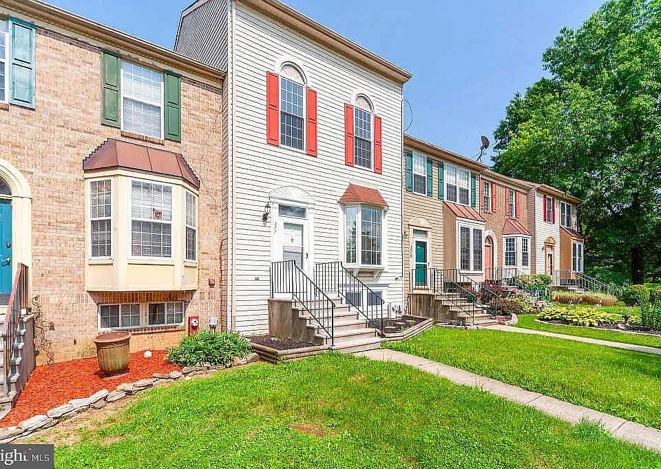 377 Doral Ct
