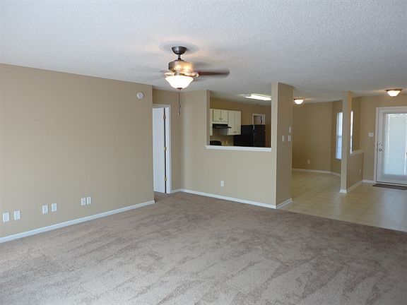 3rd image of 109 Parkview Dr