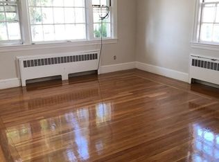 196 Wardlaw Ave, Providence, RI 02908