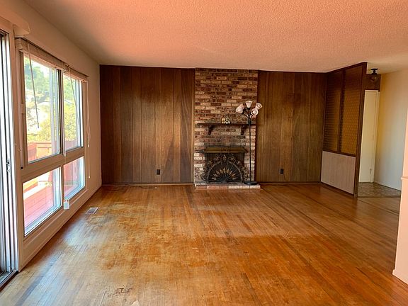 2nd image of 675 Imperial Dr