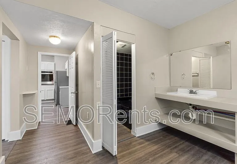 45 N Hanover St — Photo 5
