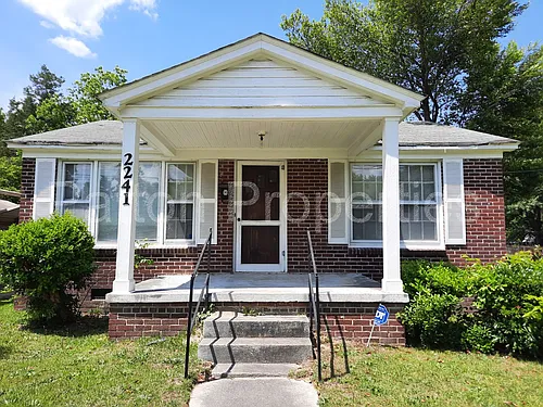 2241 Hurst St Photo 1