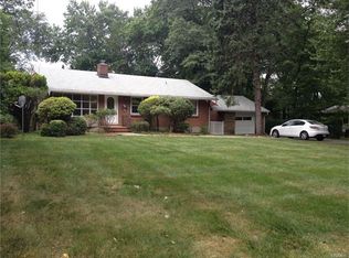 94 Western Hwy, West Nyack, NY 10994