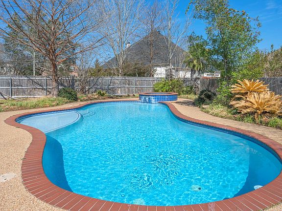 2nd image of 5203 Sycamore Hills Ct