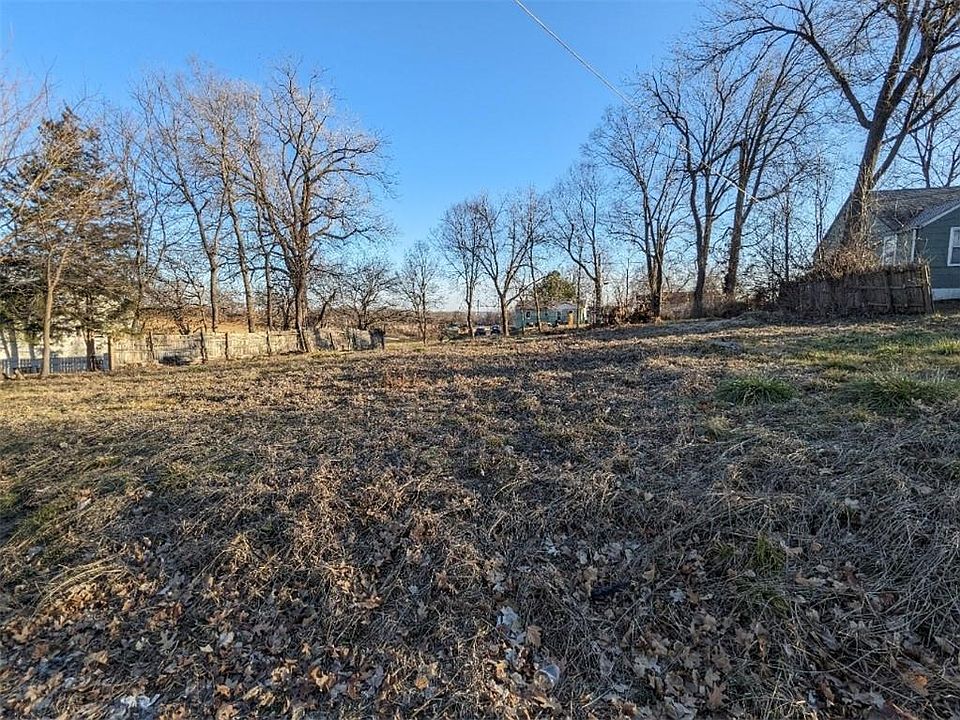 1st image of 3727 NE 35th St