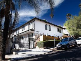 2027 Vista Del Mar St