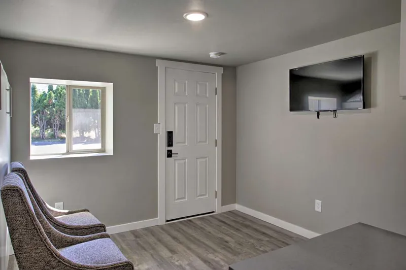 1 bed, 1.0 bath, 500 sqft, $699 — Photo 3
