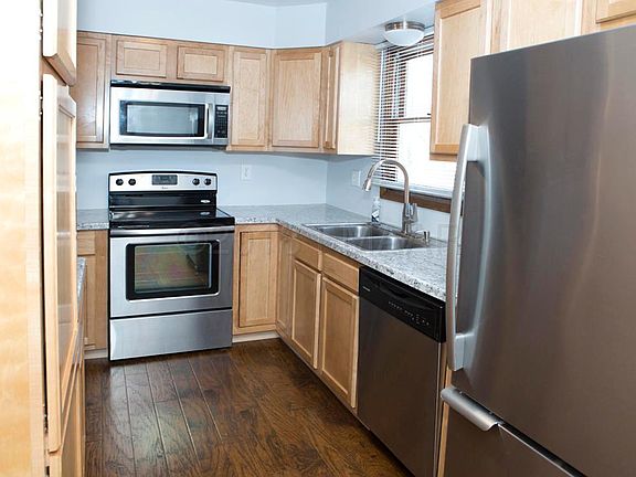 3rd image of 342 Cedar Ln